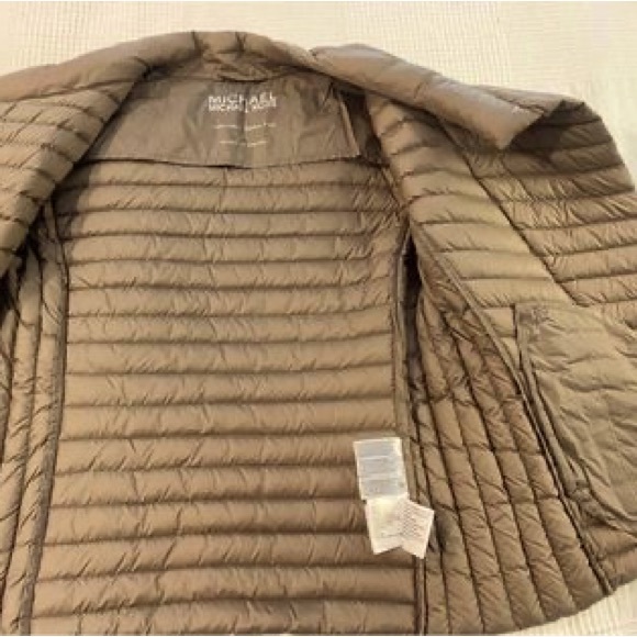 Michael Kors Light Jacket - Picture 2 of 3